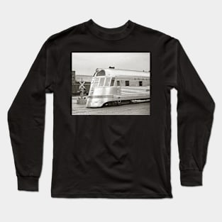 Zephyr Streamlined Train, 1939. Vintage Photo Long Sleeve T-Shirt